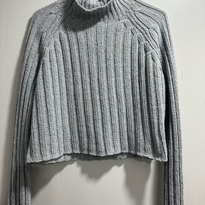 American Eagle Light Gray Ribbed Turtleneck Sweater